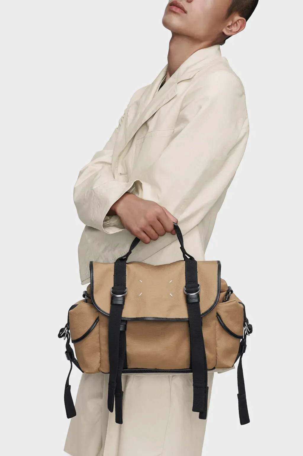 High Tech Messenger Small