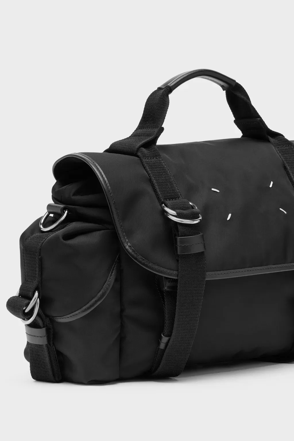 High Tech Messenger Small