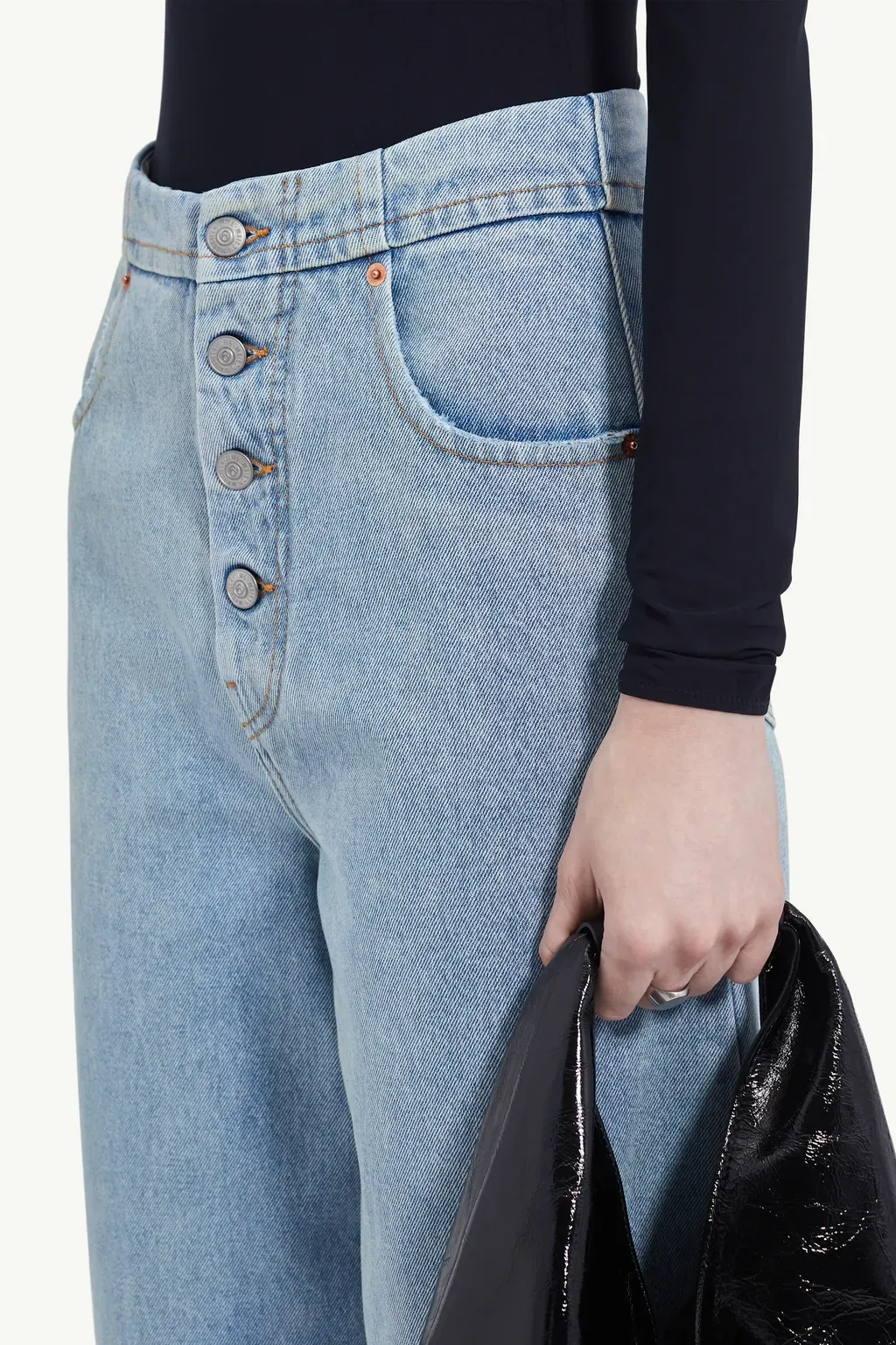 Mid-Rise Cropped Jeans