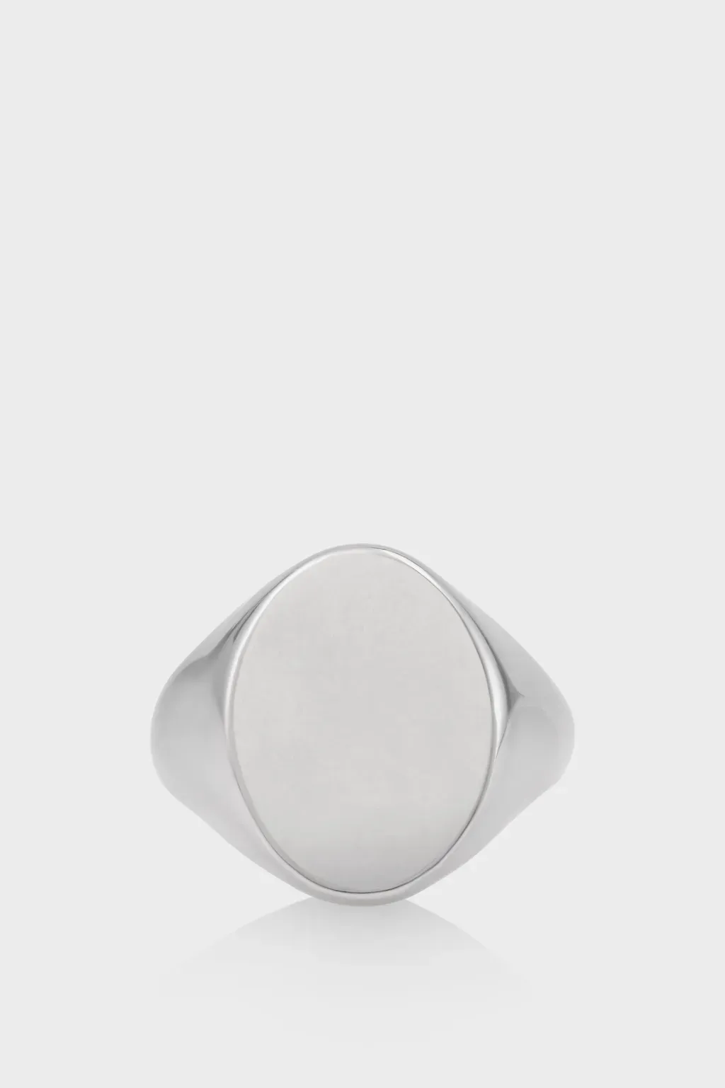 Oval Chevaliere Ring