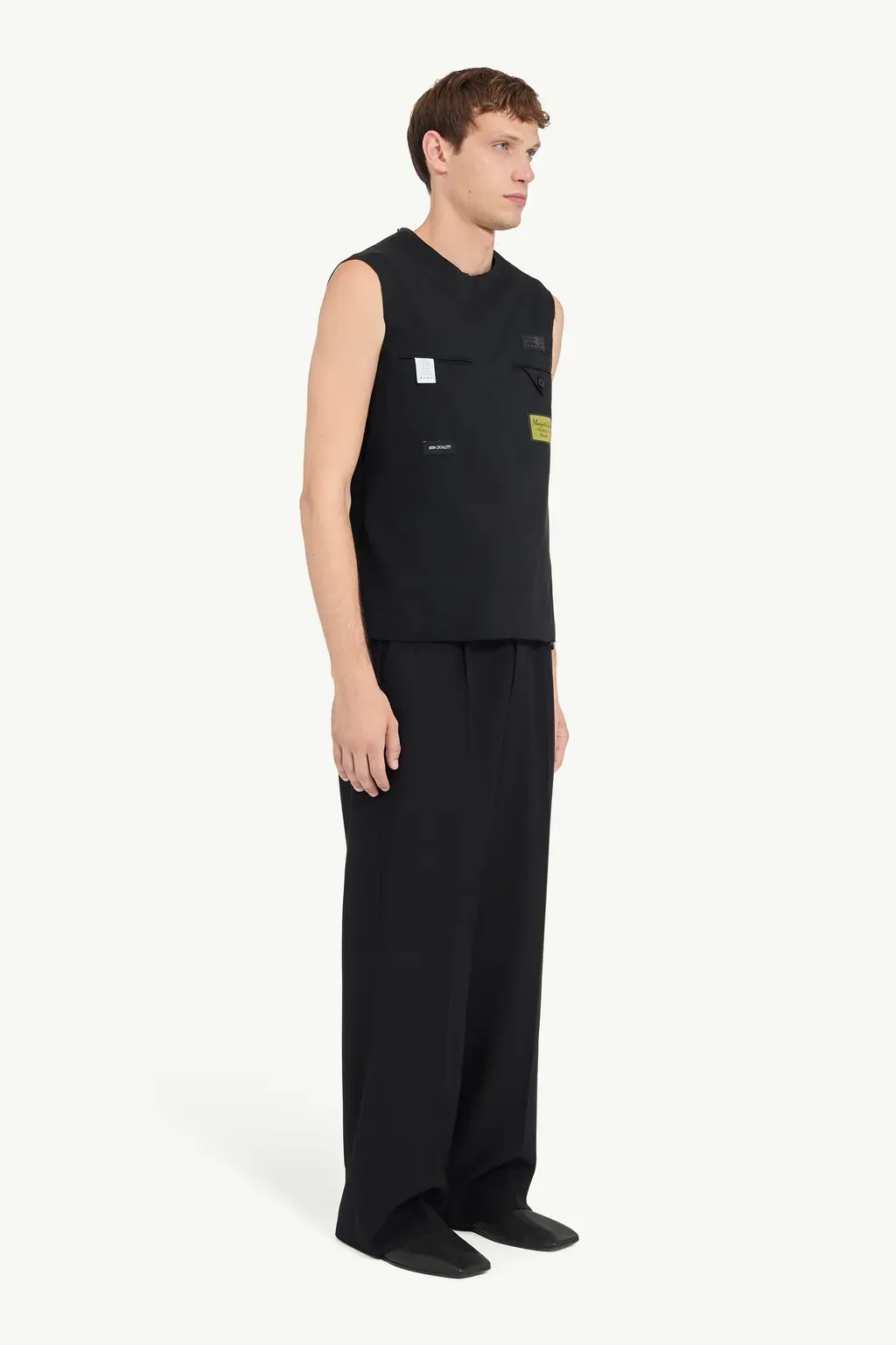 Reversed Sleeveless Shirt