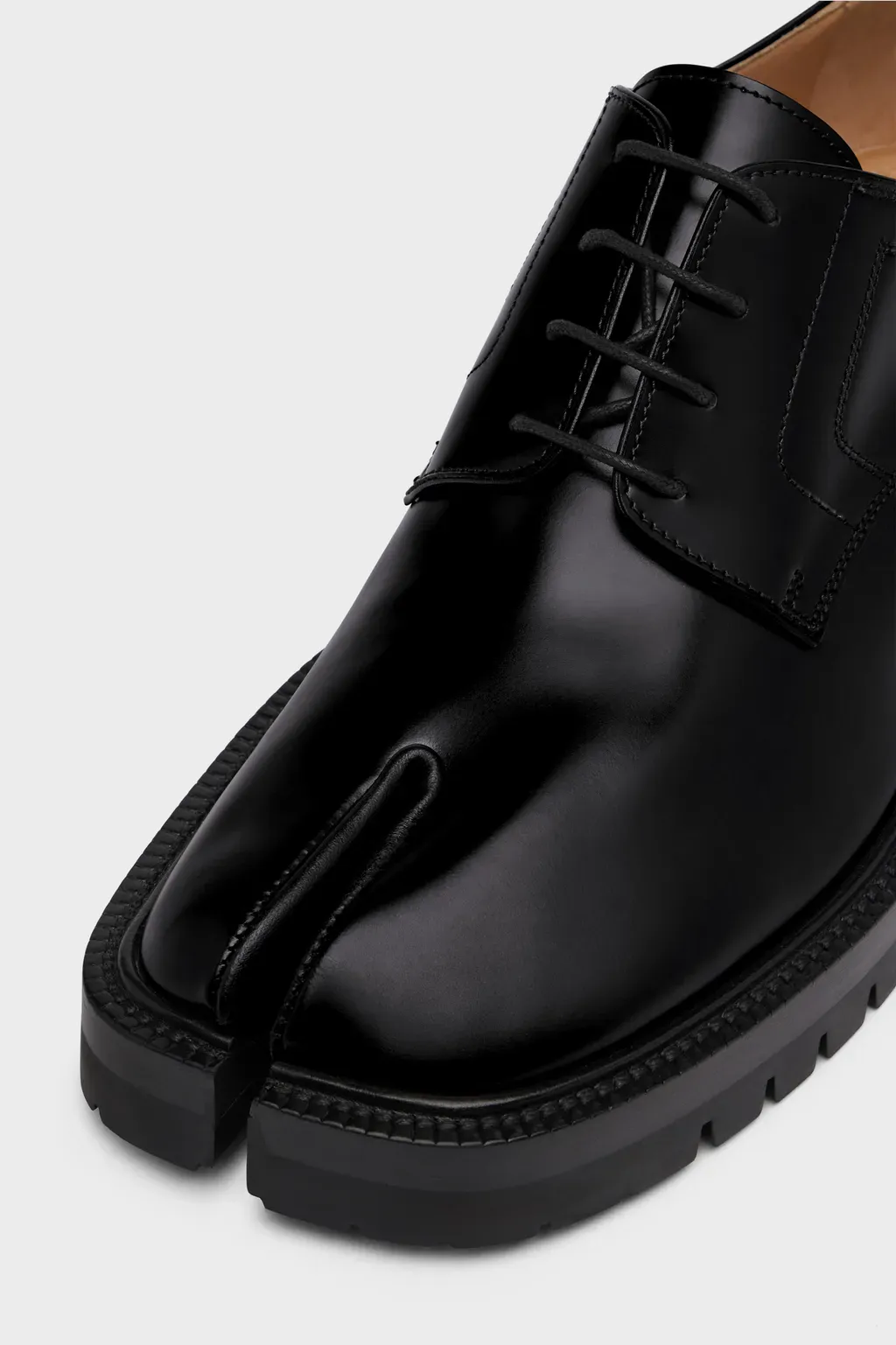 Tabi Lace-Ups