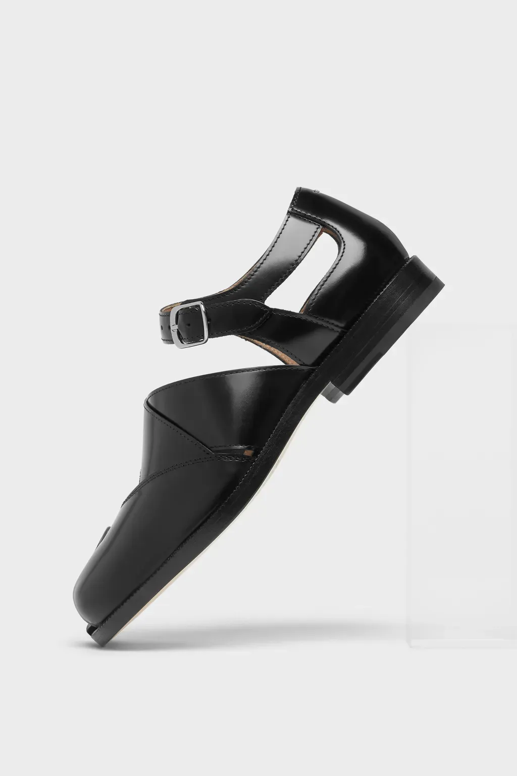Tabi Leather Sandals