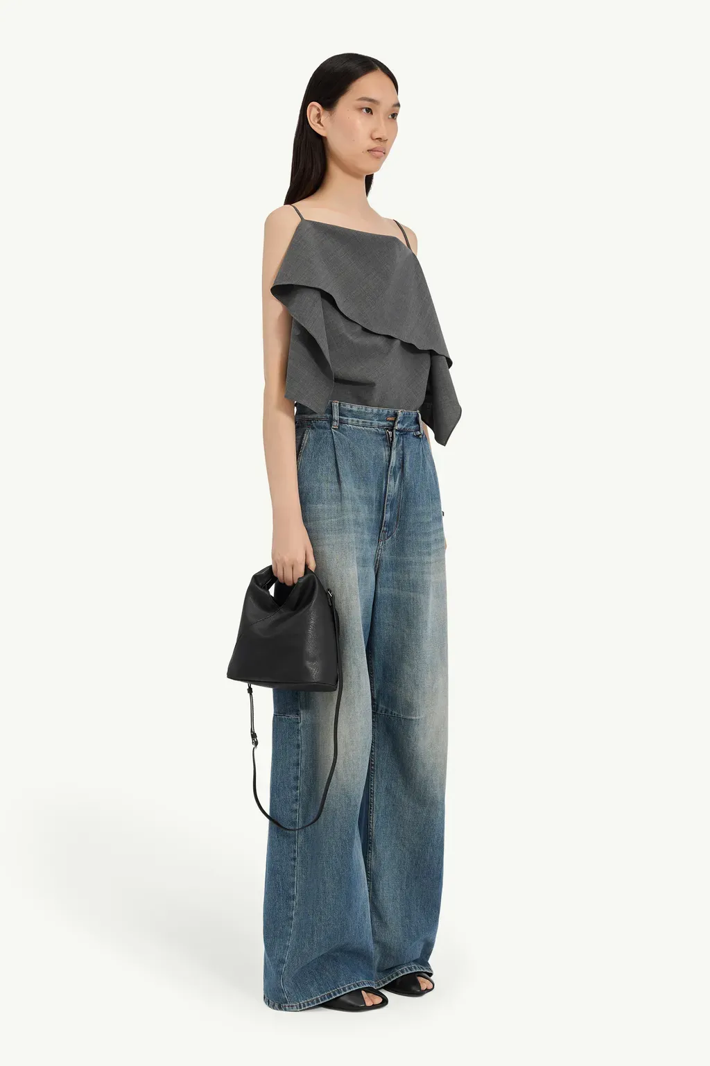 Wide-Leg Jeans