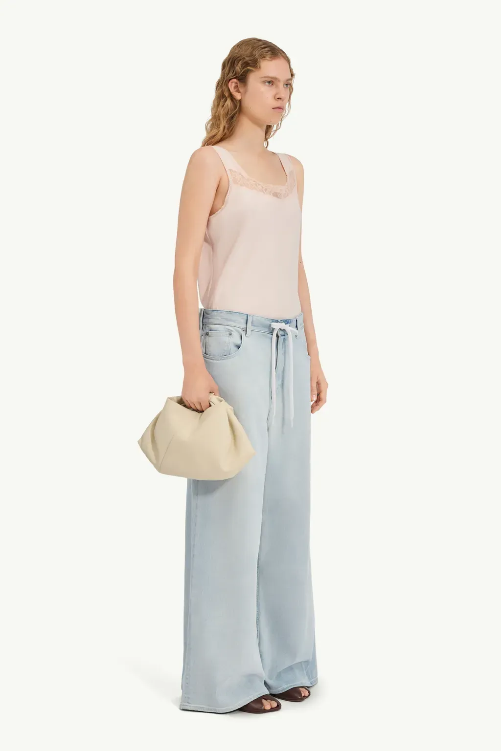 Wide-Leg Jeans