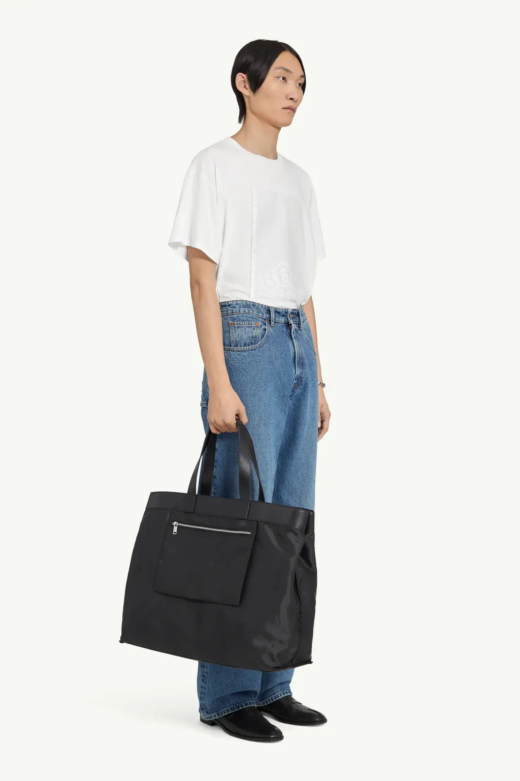 Wide-Leg Jeans