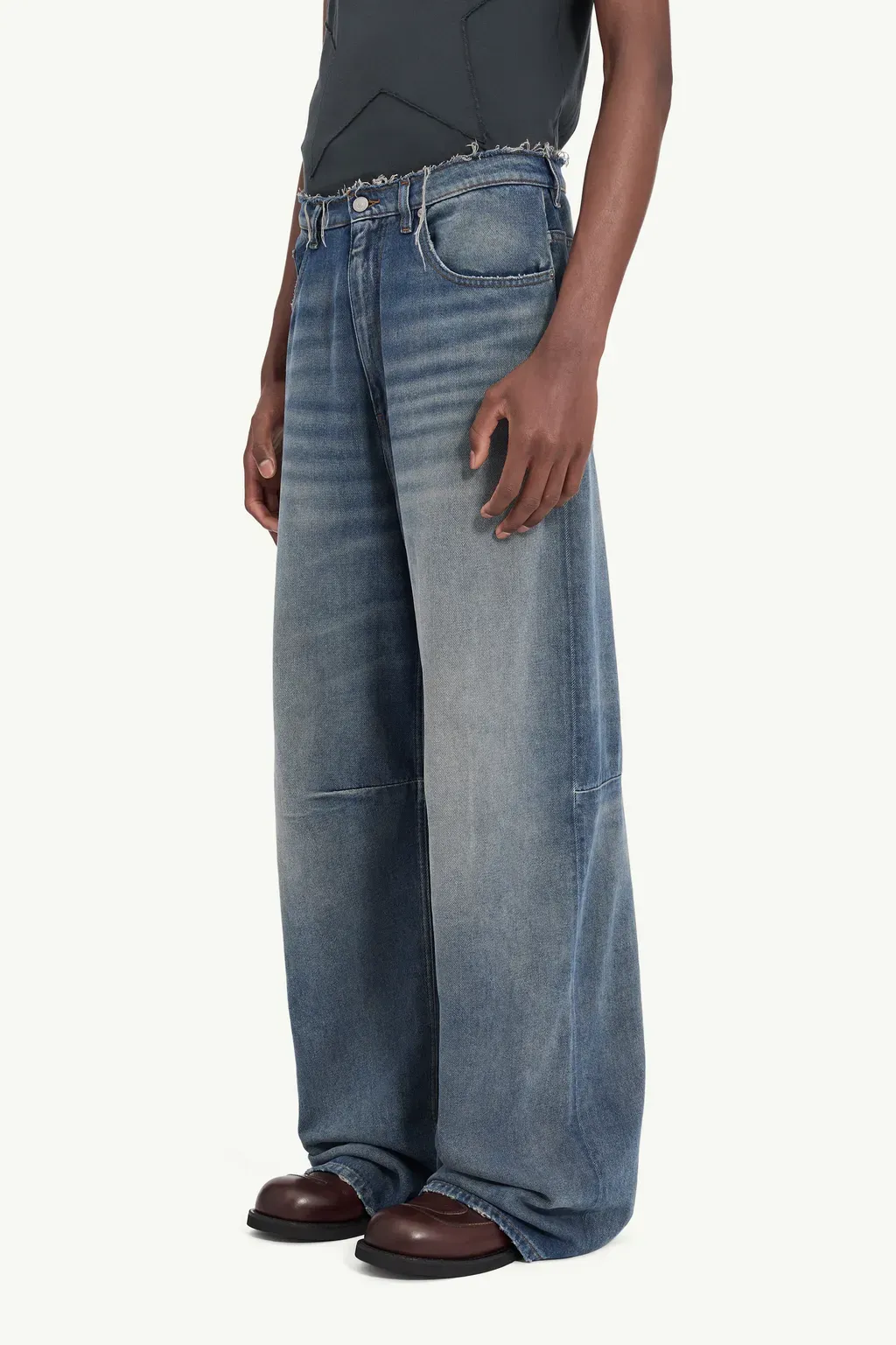Wide-Leg Jeans