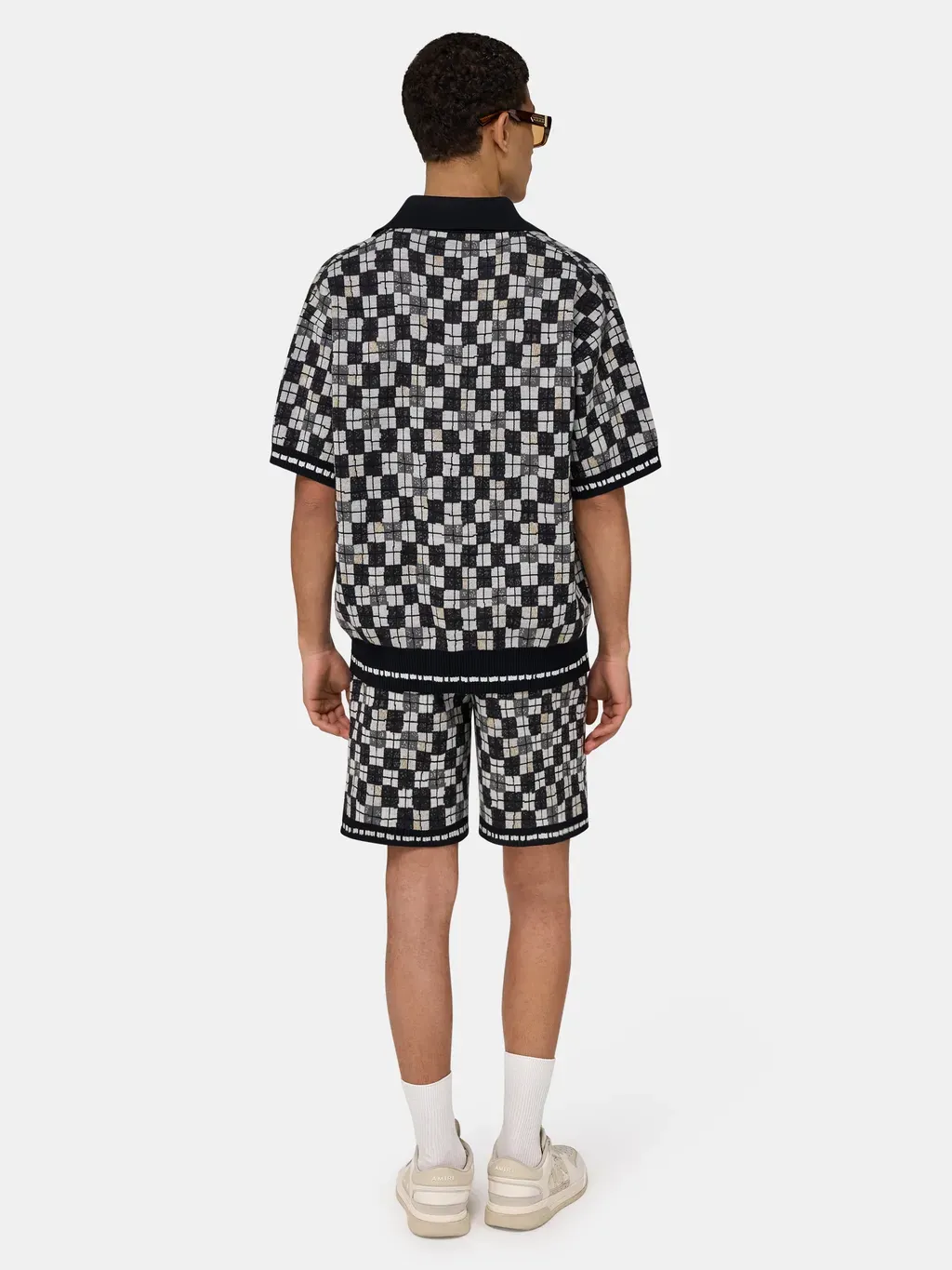 Chateau Crest Short - Black