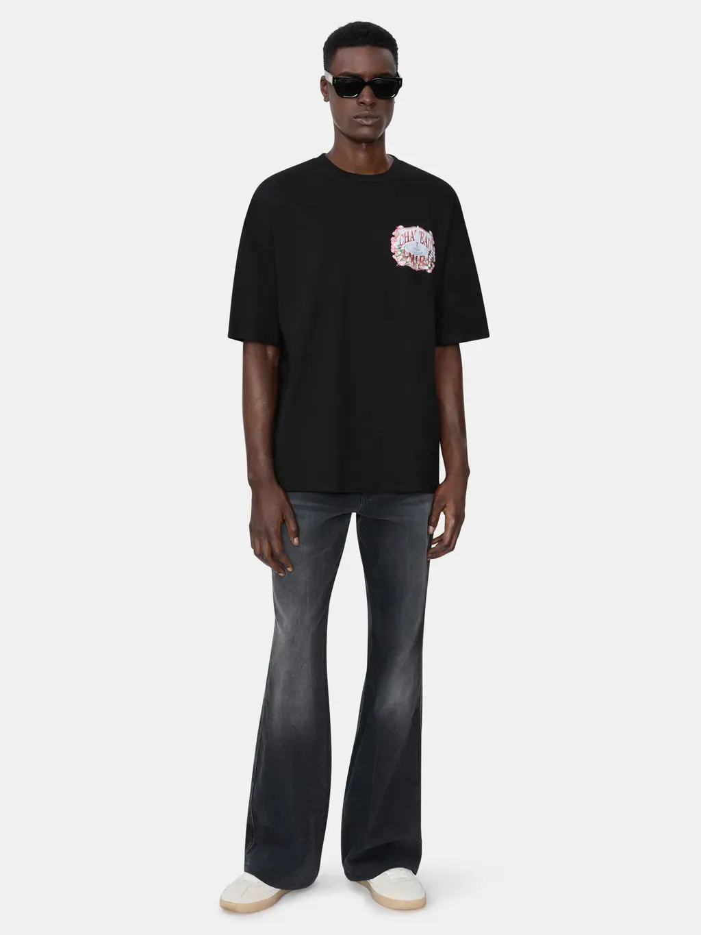 Chateau Sketch Oversized Tee - Black