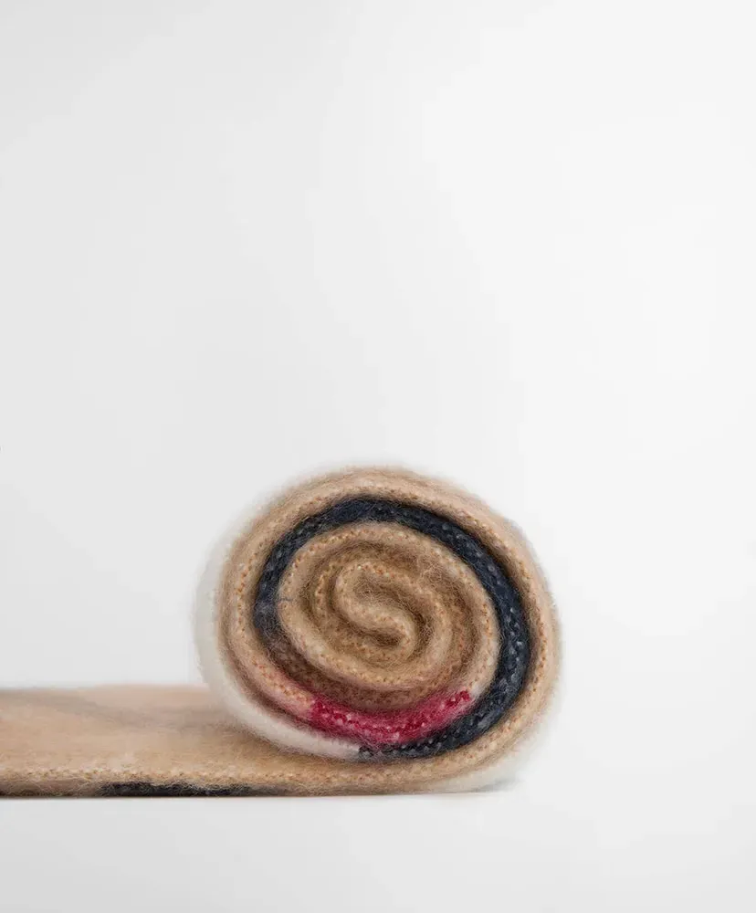 Isla Tartan Boucle Scarf