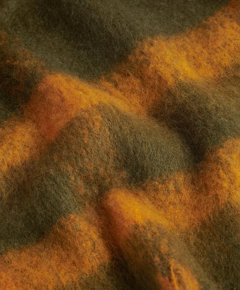 Isla Tartan Boucle Scarf