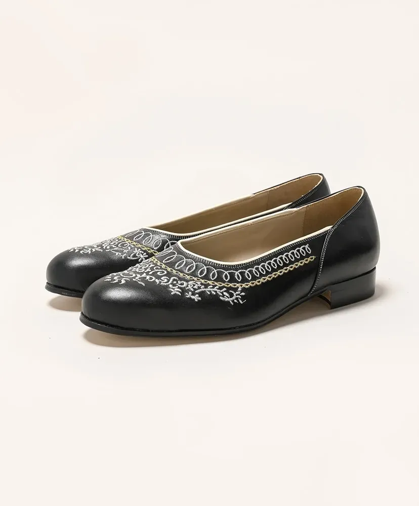Dress Pumps - Embroidery Over Calf