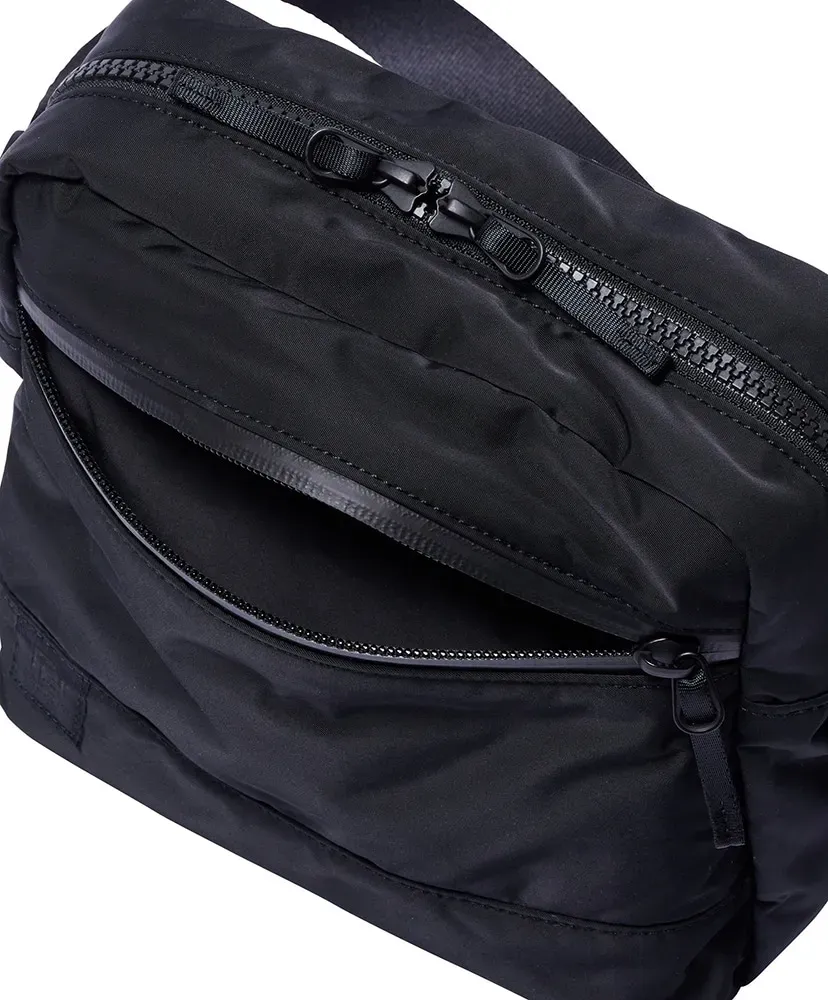 Black Beauty - Square Shoulder Bag