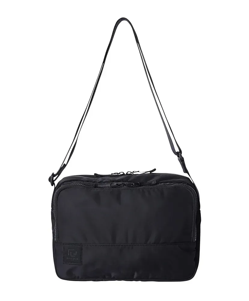 Black Beauty - Shoulder Bag
