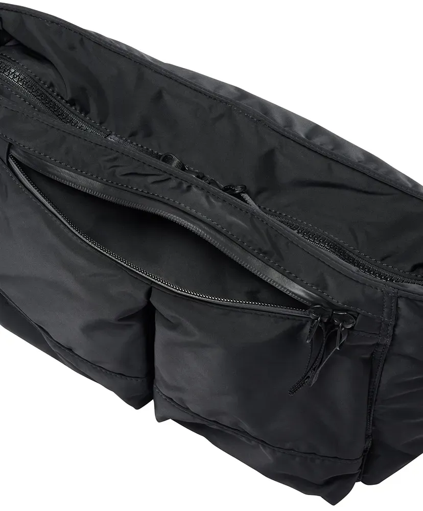 Black Beauty - Shoulder Bag