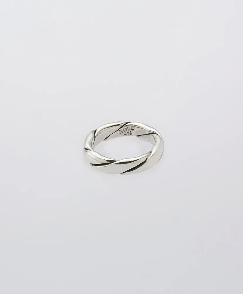 Single Twist Ring