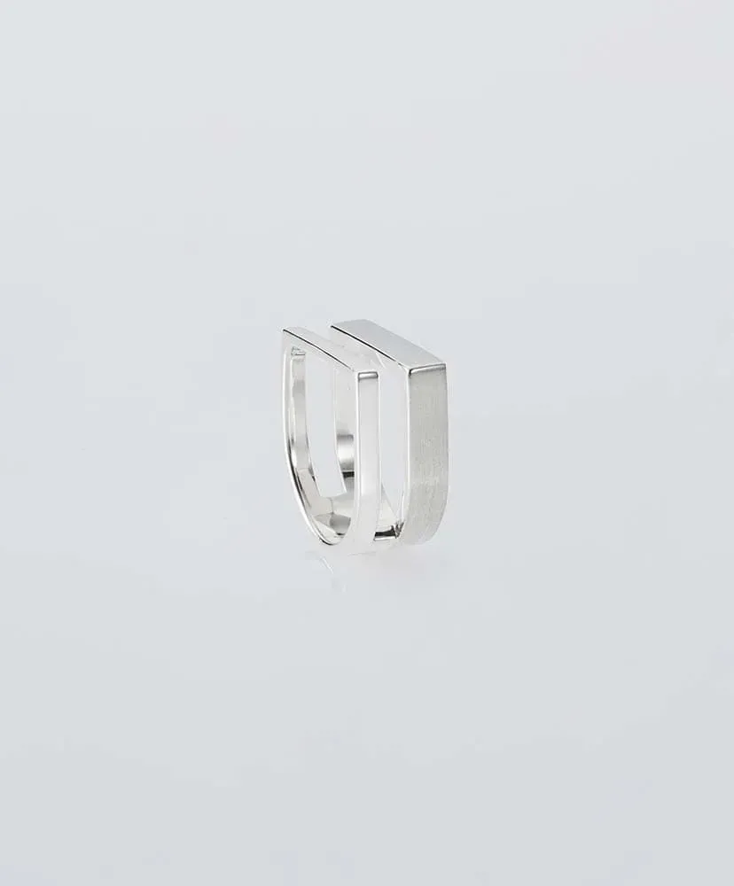 Different Width Ring With Hair Line