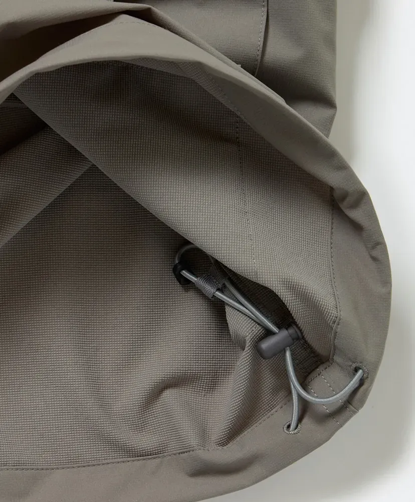 Tech 6Pocket Shorts
