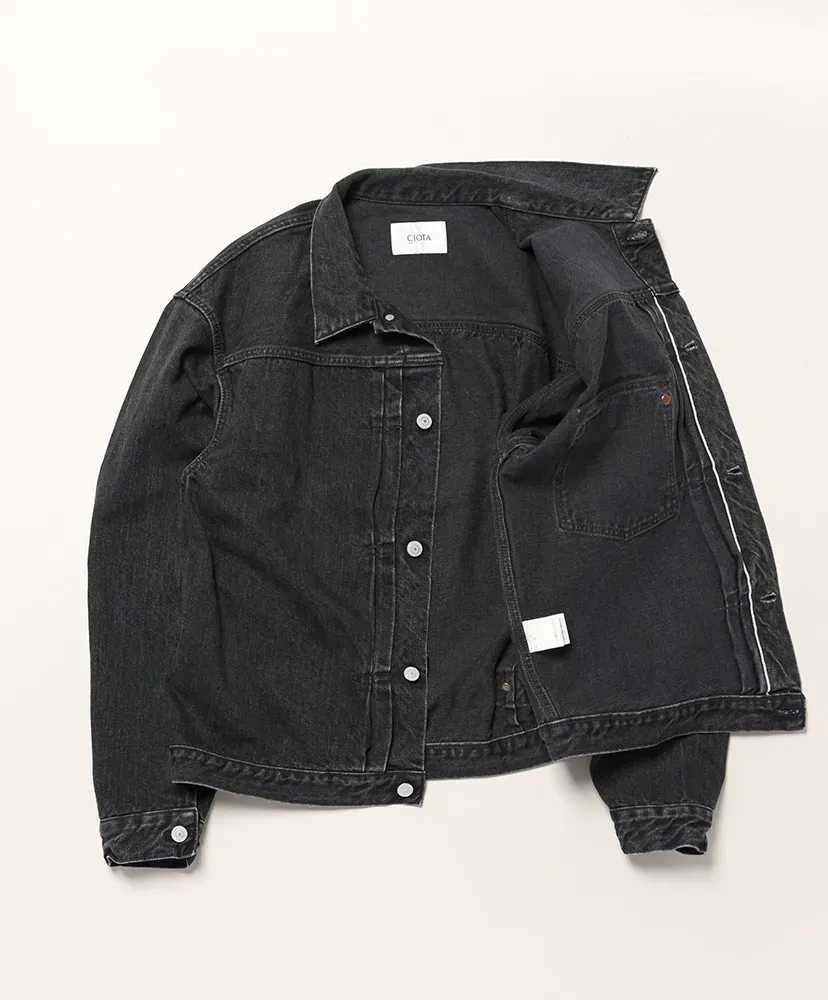 Single Pocket Denim Jacket