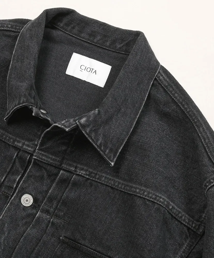 Single Pocket Denim Jacket