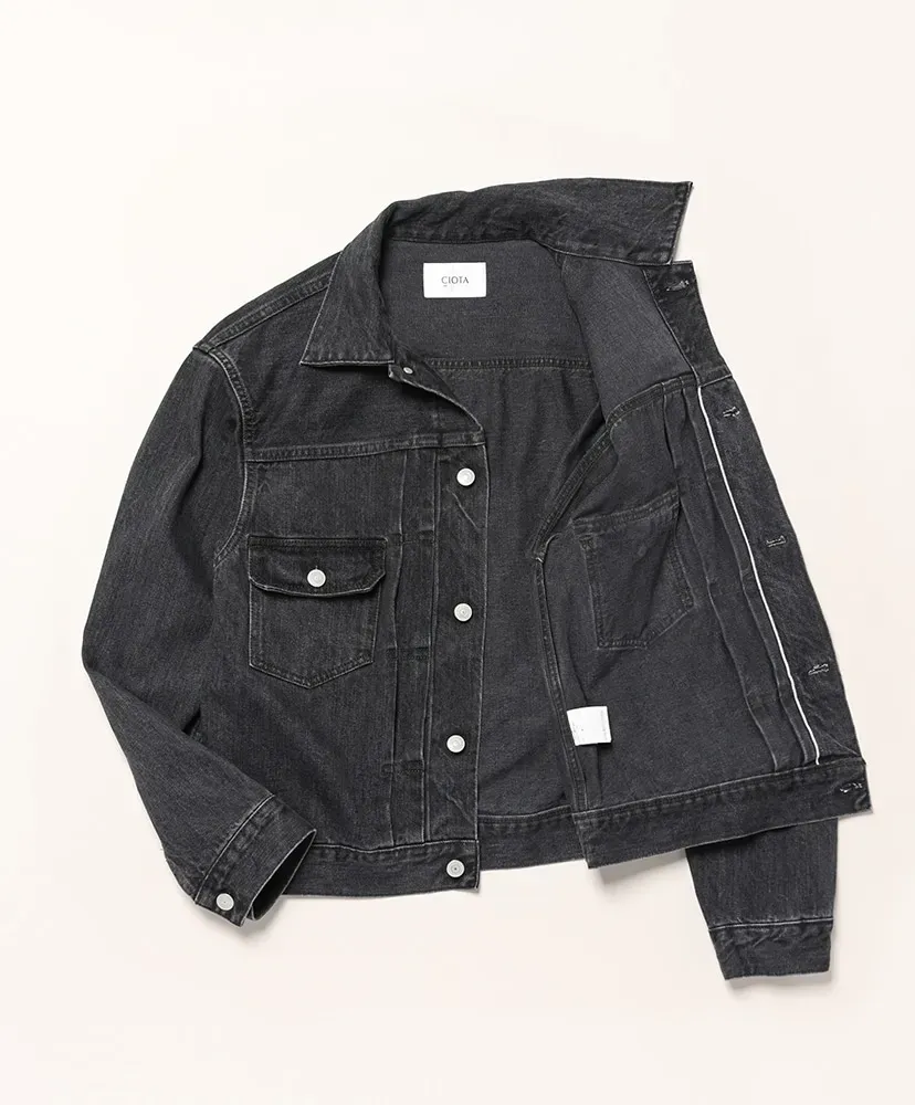 Double Pocket Denim Jacket