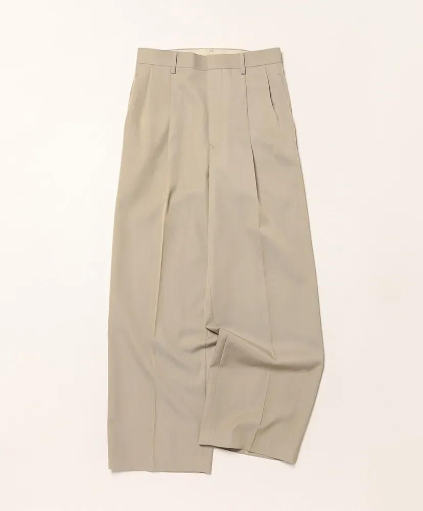 Light Wool Max Gabardine Two-Tuck Slacks