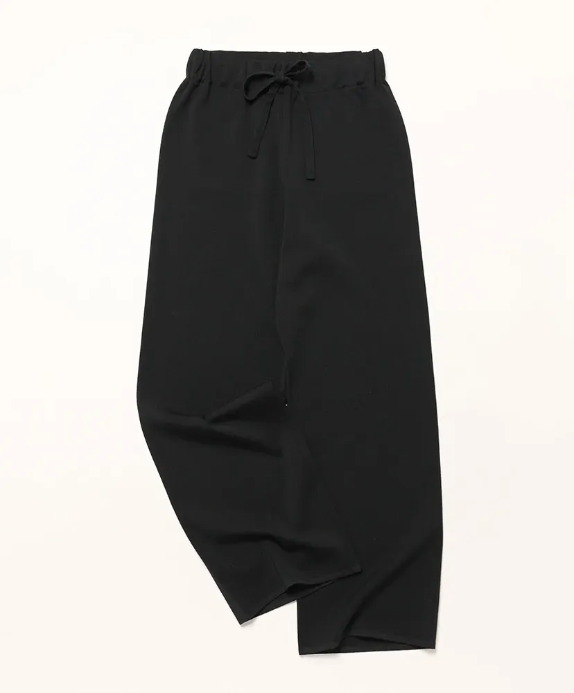 Women 32G Smooth Wool Pants