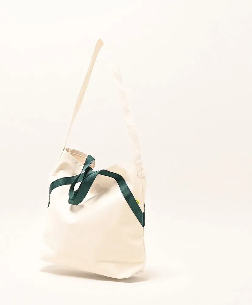 A Tote Canvas - M