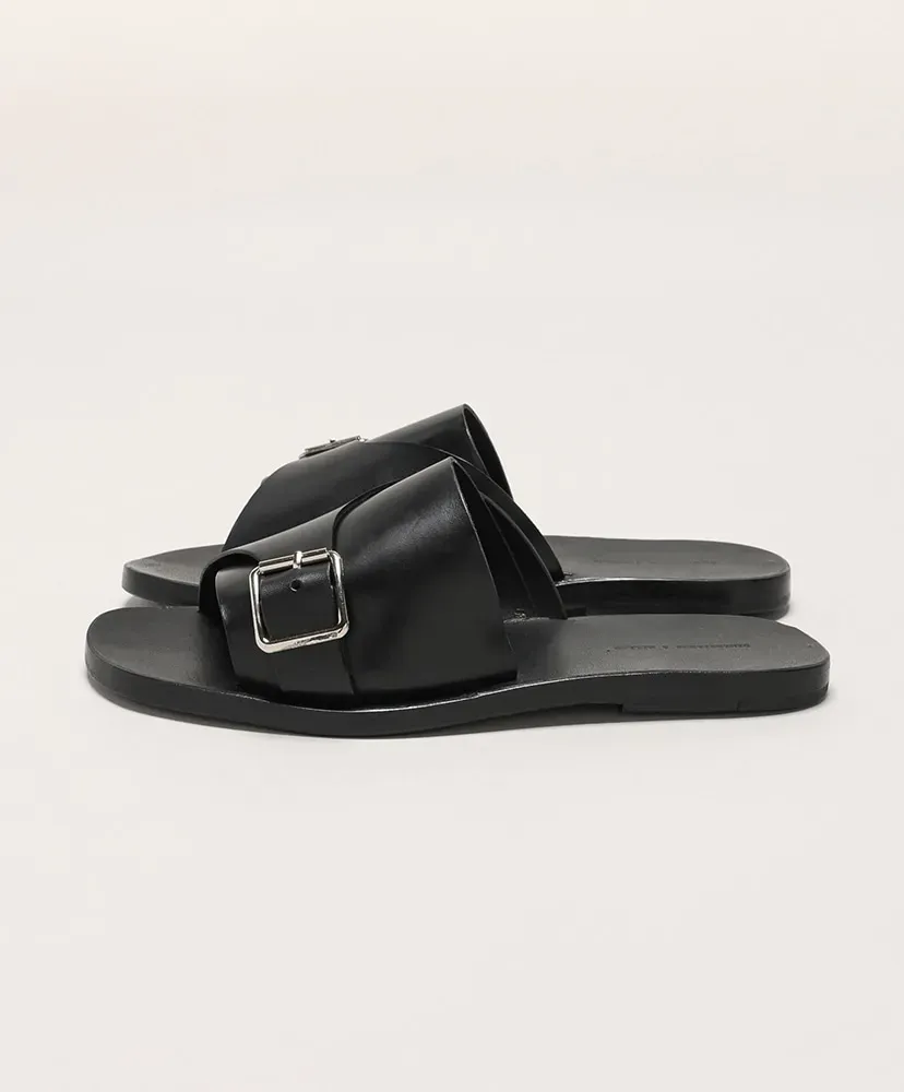 Mia Fasa - W Buckles