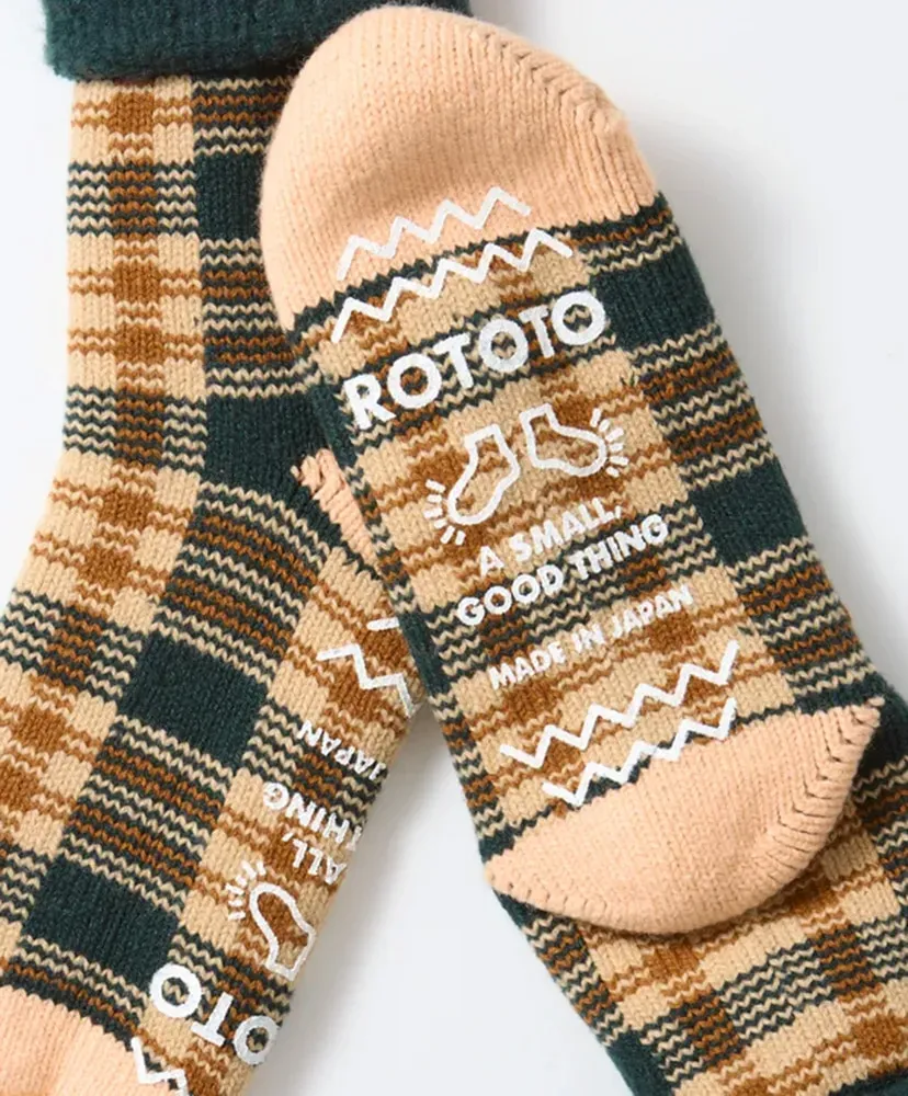 Comfy Room Socks Check