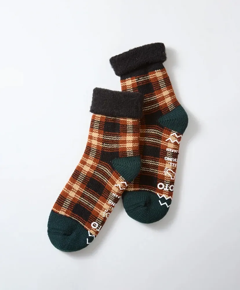 Comfy Room Socks Check