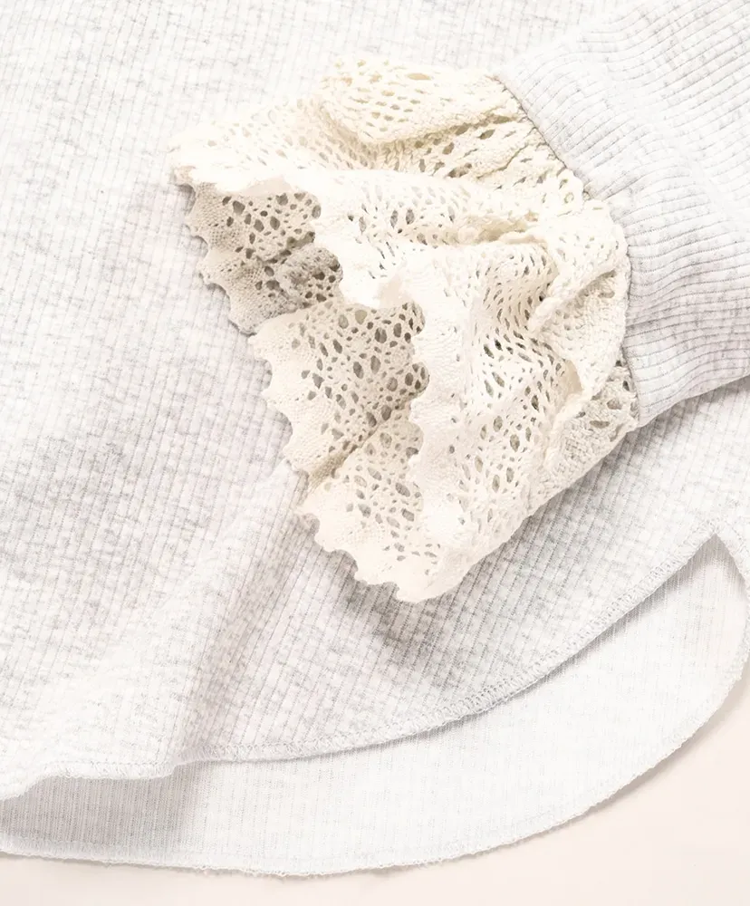 Ribbed Lace Cuff Pullover Tee