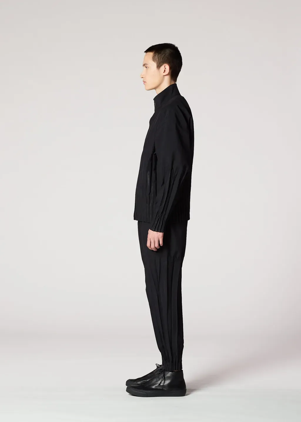 Waft Black