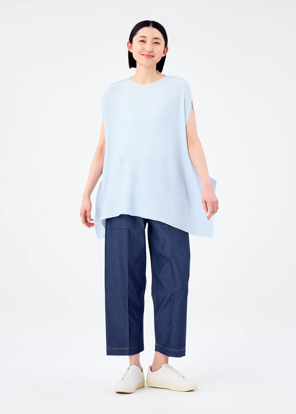 Curve Knit Stretch Pleats