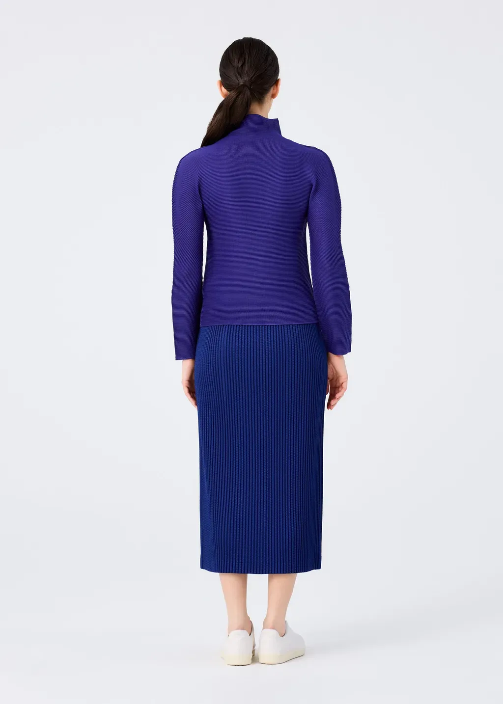 Warm Mesh Pleats