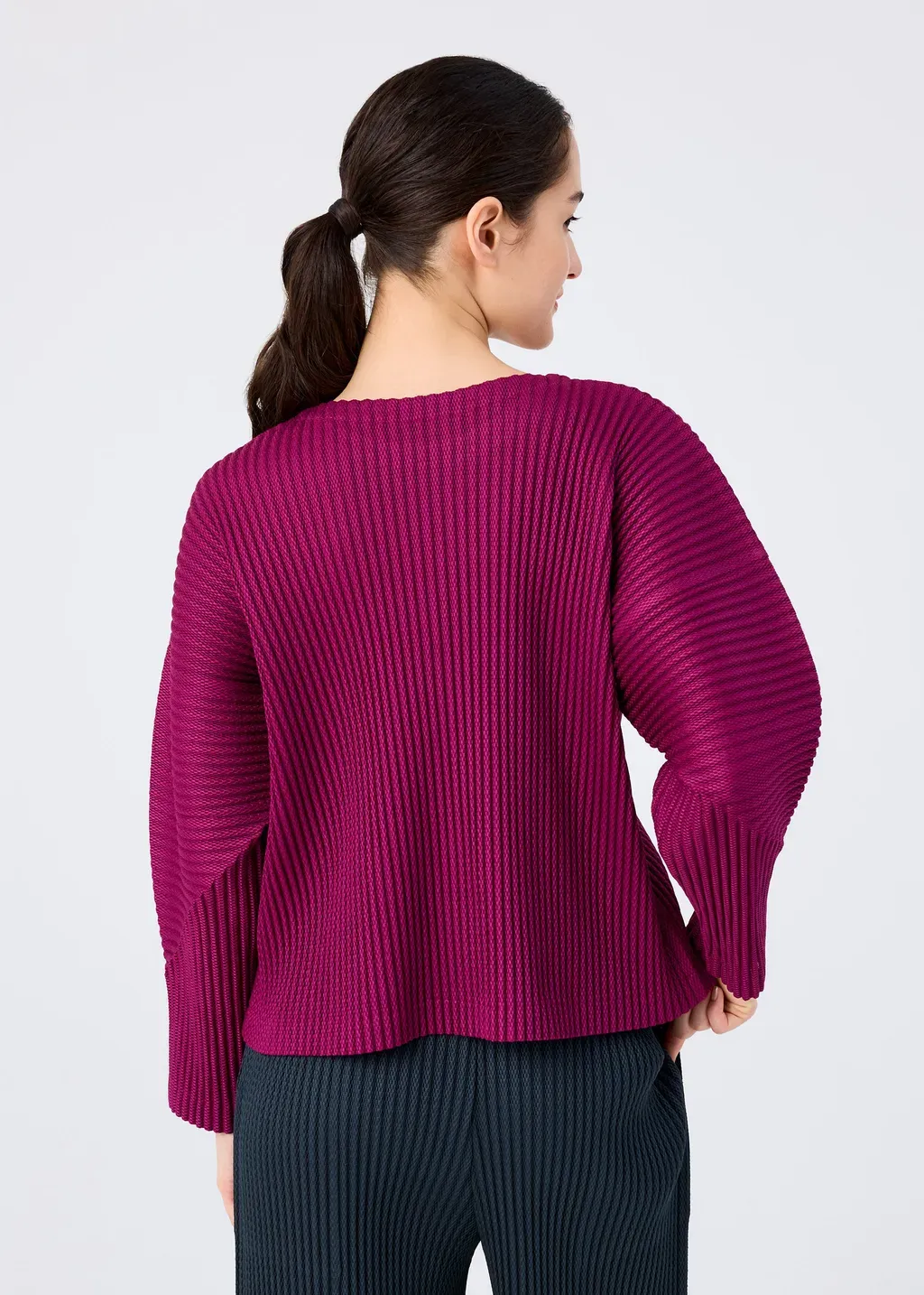 Warm Mesh Pleats