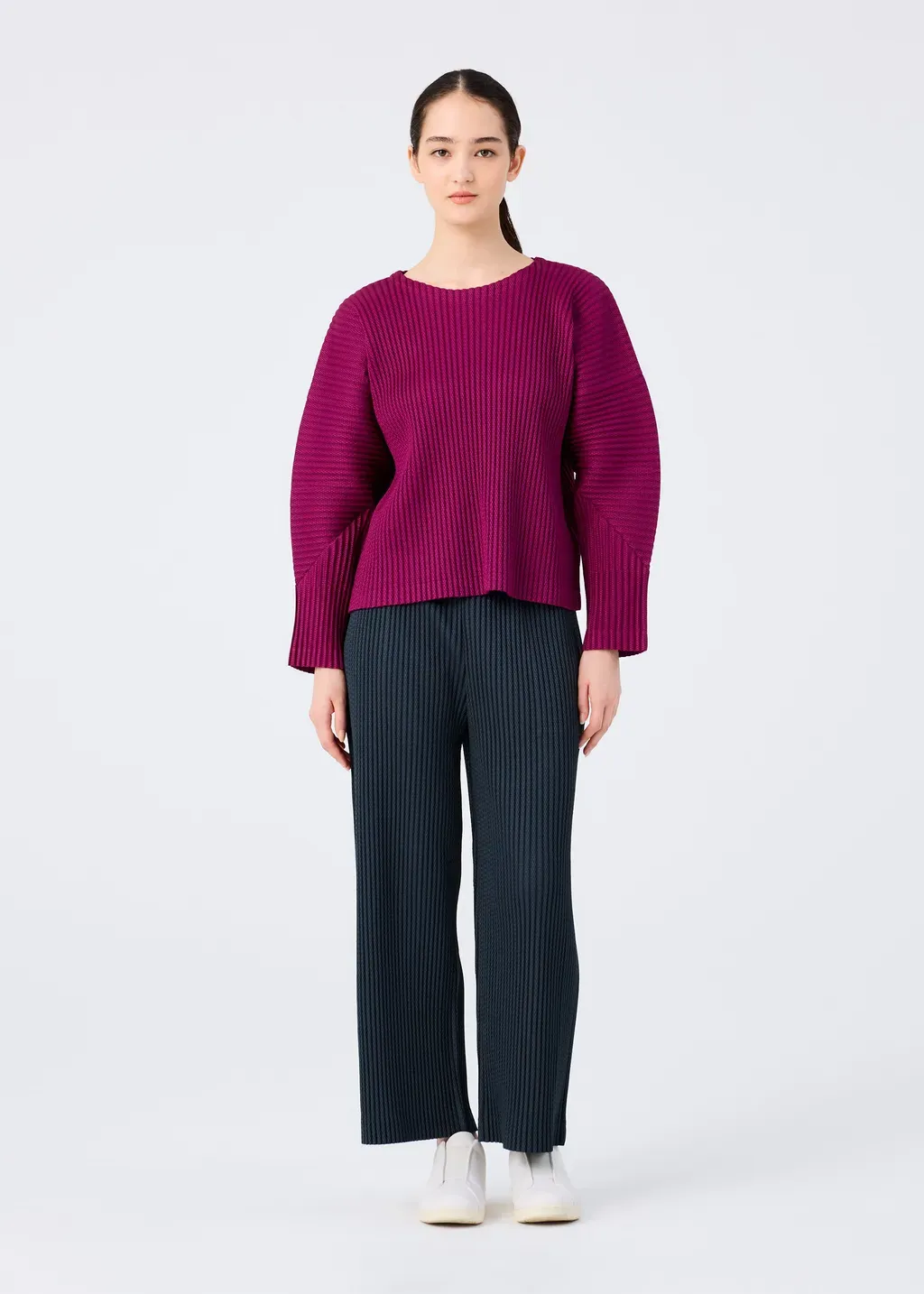 Warm Mesh Pleats