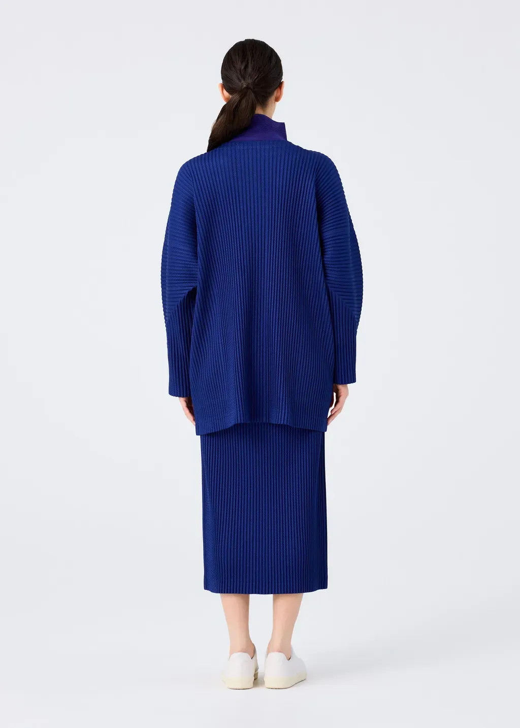 Warm Mesh Pleats