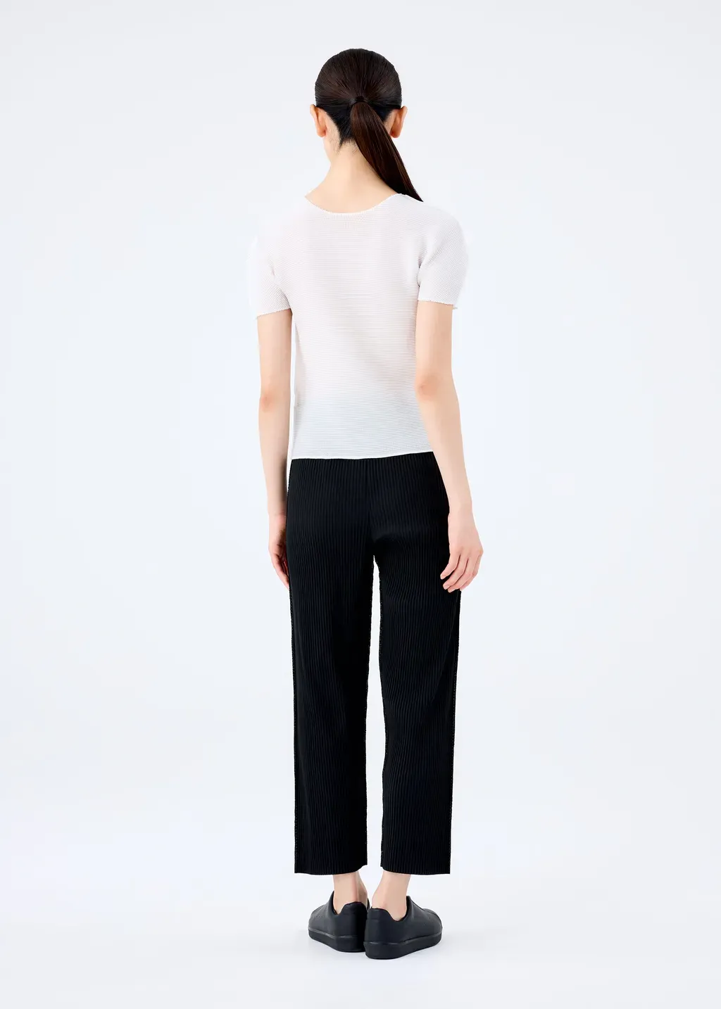 Fine Knit Pleats Black