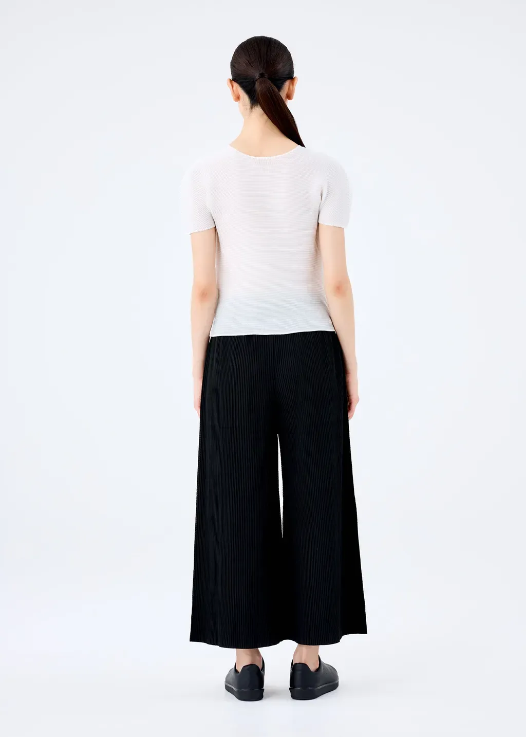 Fine Knit Pleats Black