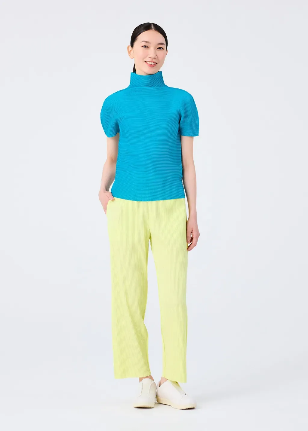 Fine Knit Pleats Color 2