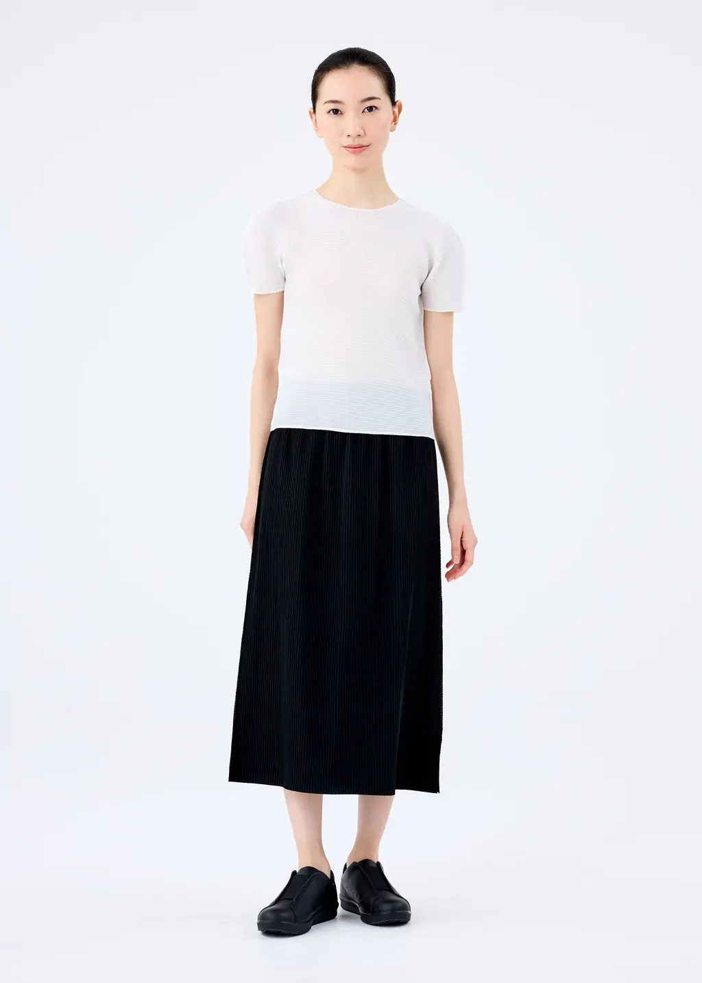 Fine Knit Pleats Black