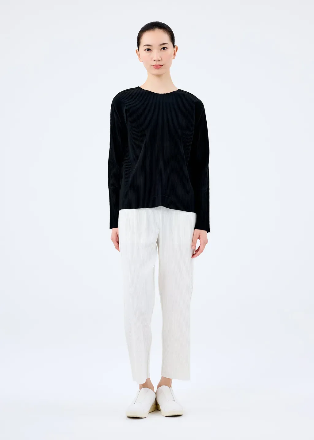 Fine Knit Pleats Black