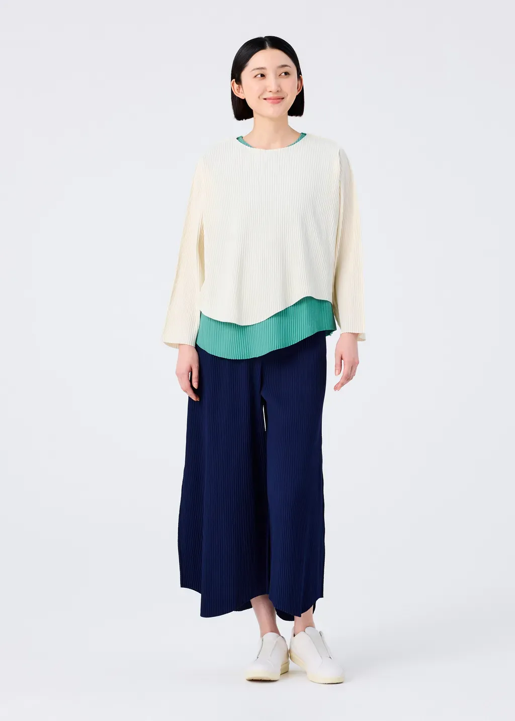 Aurora Pleats