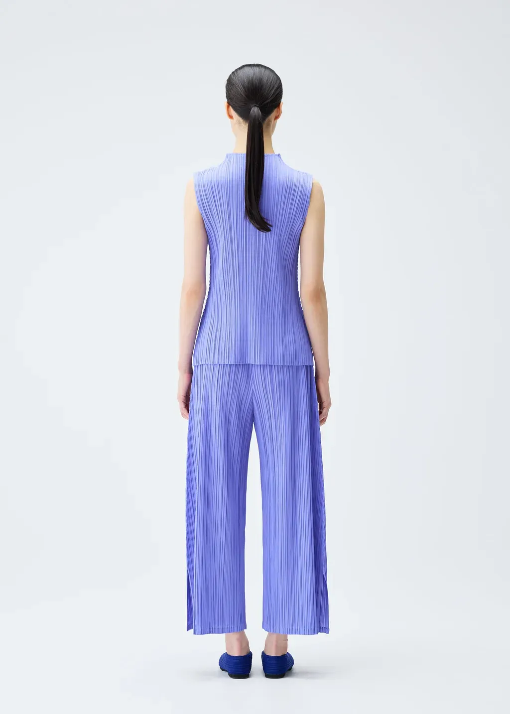 Mellow Pleats