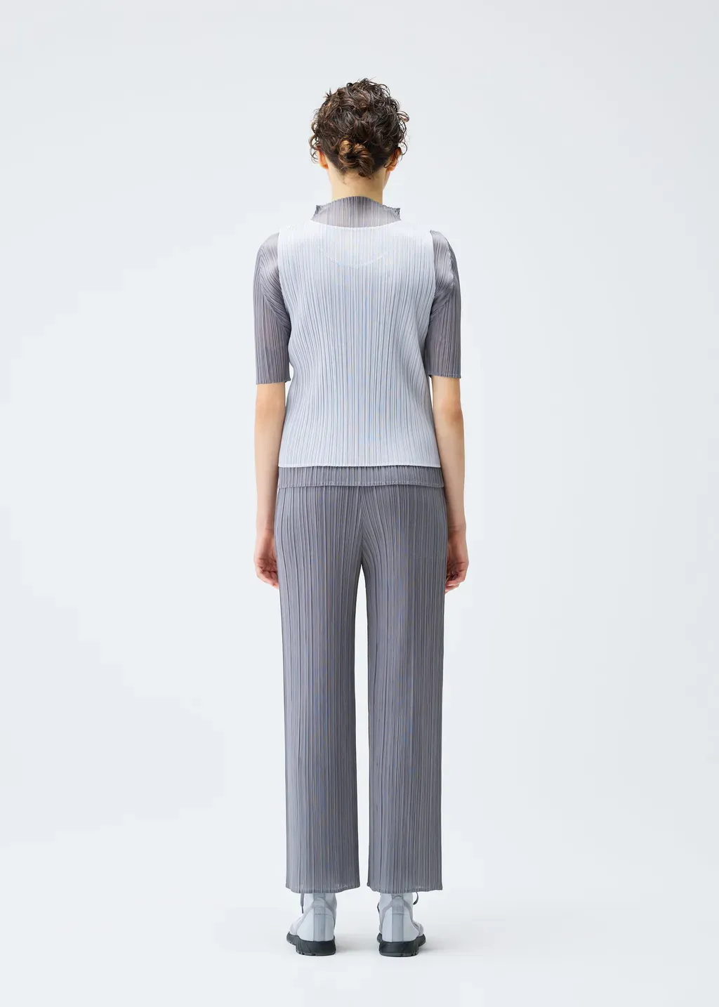 Lucid Pleats