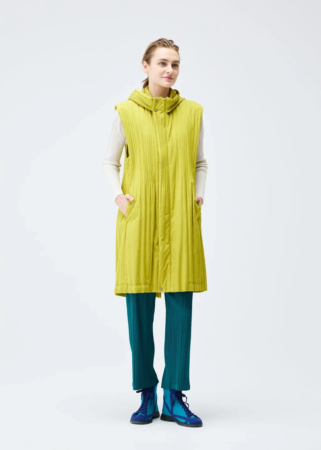Padded Pleats Coat