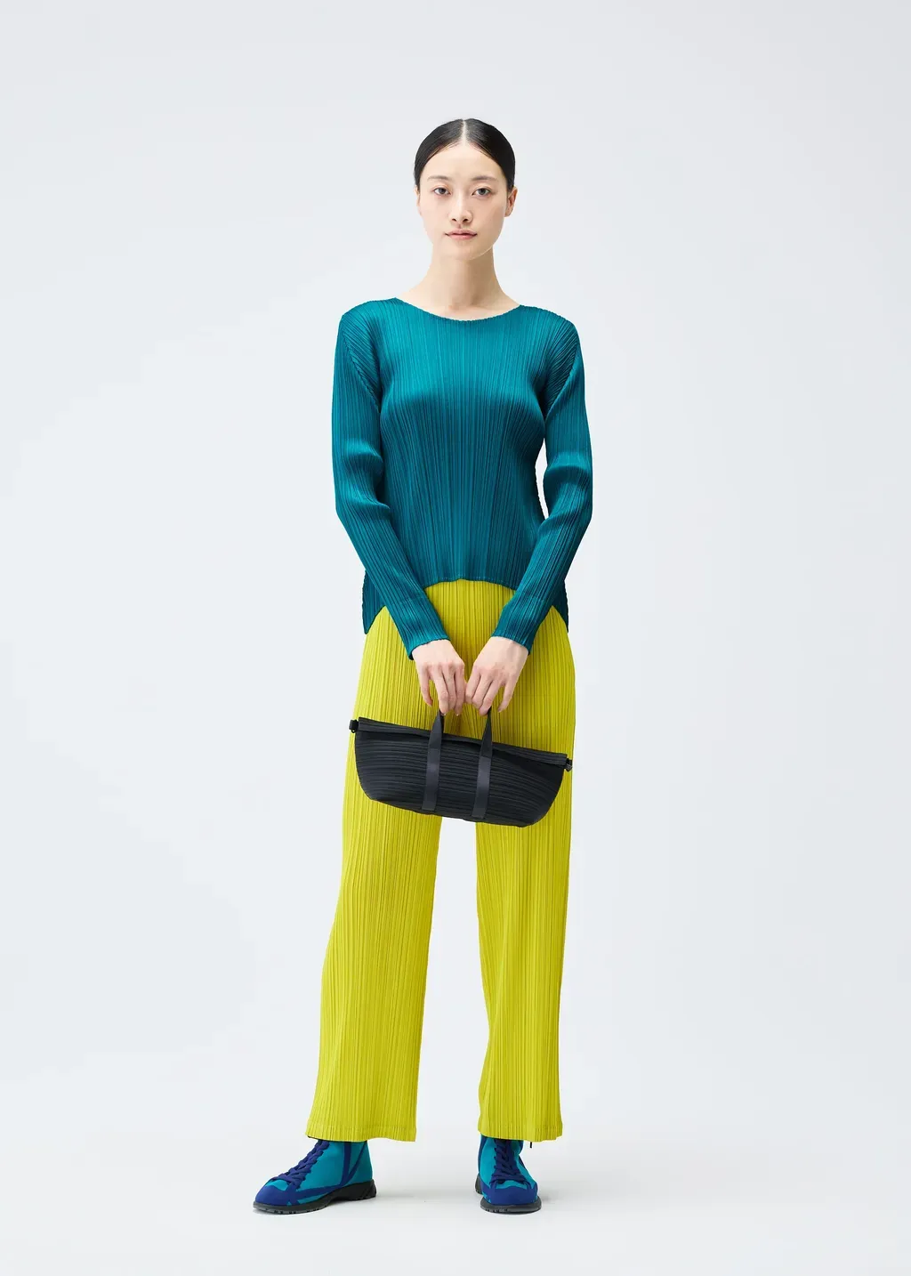 Pleats Boston Bag