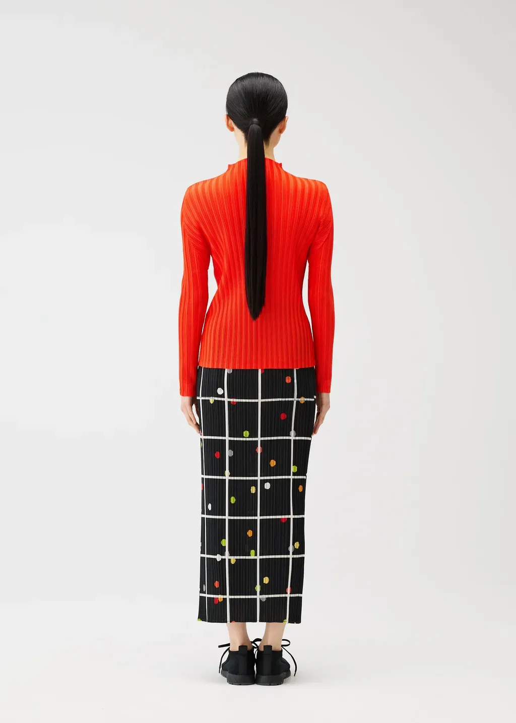 Crossing Dots