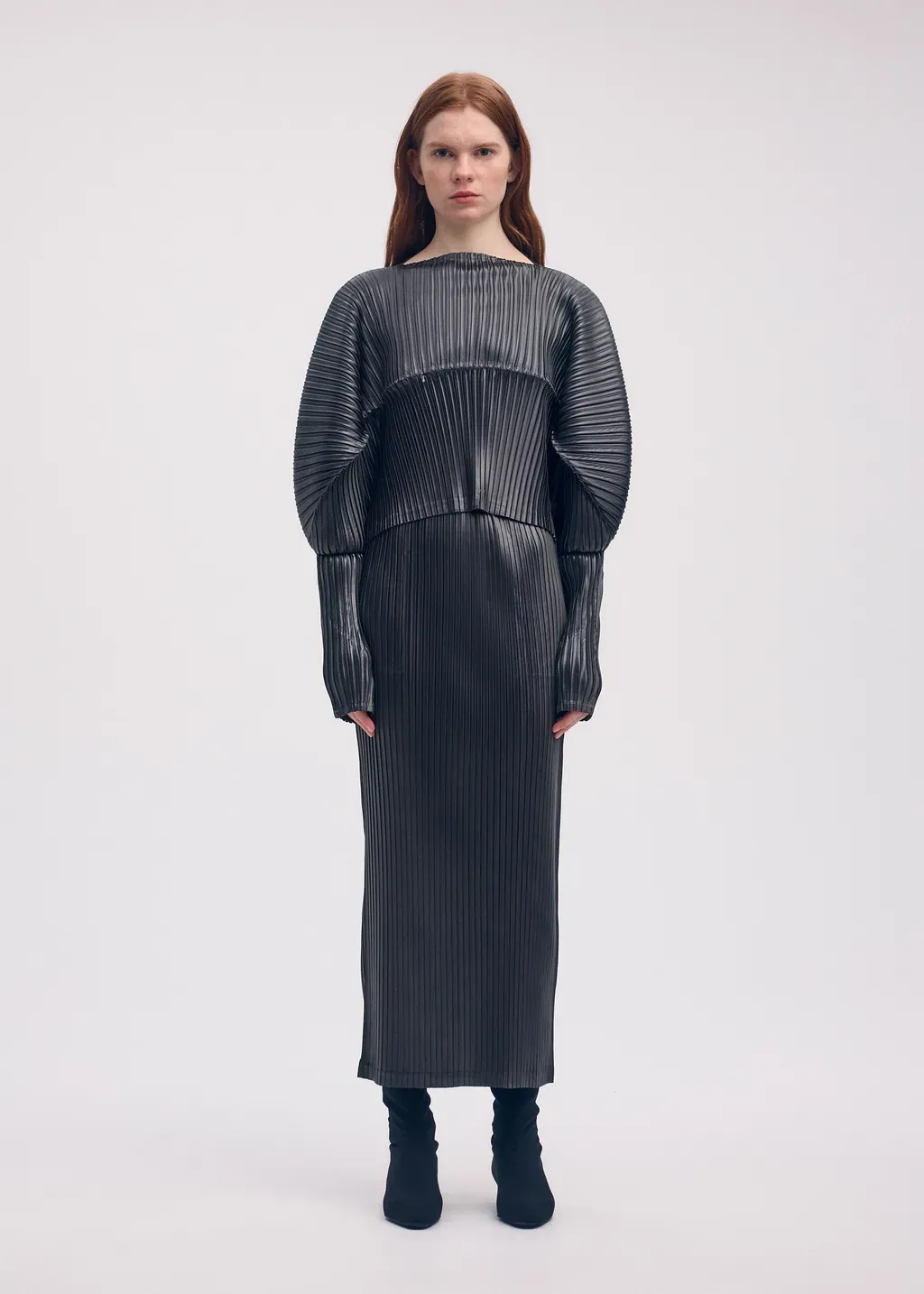 Glossed Metal Pleats